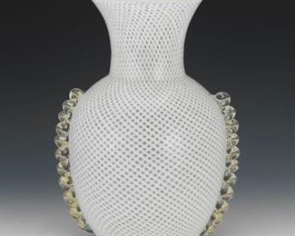 Exquisite Murano Art Glass with Lattice Work and Gold Flakes Vase