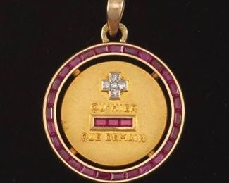 French 18k Gold Quhier  Que demain Pendant 