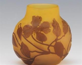 Galle Dogwood Glass Vase