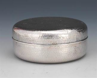Japanese 950 Sterling Silver Hand Hammered Round Box, ca. Late MeijiTaisho Era