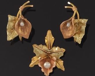 Ladies Calla Flower Earrings and Orchid Pendant 