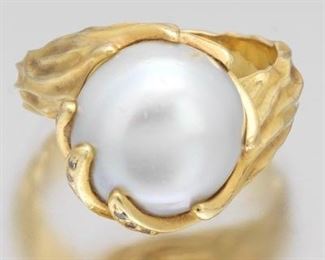Ladies Gold and Silver Pearl Ring 
