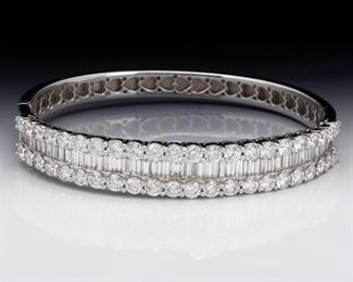 Ladies White Gold and Diamond Bangle Bracelet 