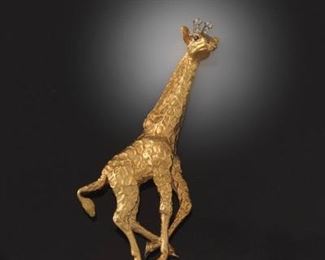 Tiffany Co. Exquisite Gold, Diamond and Blue Sapphire Giraffe Pin Brooch 