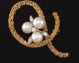 Vintage Gold, Pearl and Diamond Brooch 