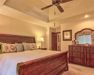 King Sleigh Bed, solid oak dark stained. Mattress included if wanted - very, very clean and almost new.