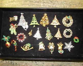Vintage Xmas brooches