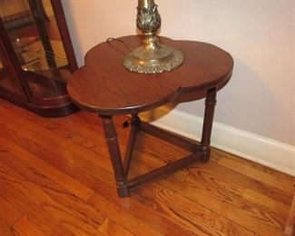 Solid oak clover table