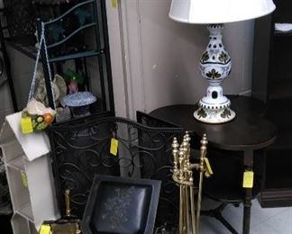Fireplace items, clover leaf table and table lamp