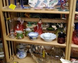  Various decorative items for your home. Royal Daulton figurines.