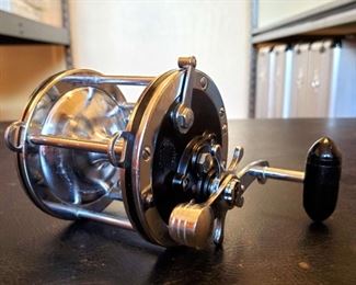 Penn 113 40 Senator Fishing Reel