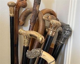 Canes in gold, silver and bone
All English from the 1800s