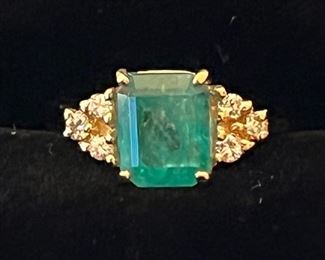 Gorgeous 1.8 carat emerald with diamond shoulders…$1800