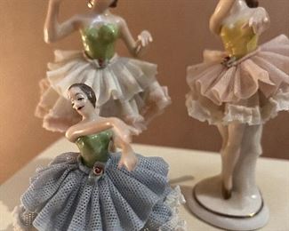 Pristine DRESDEN Ballerinas