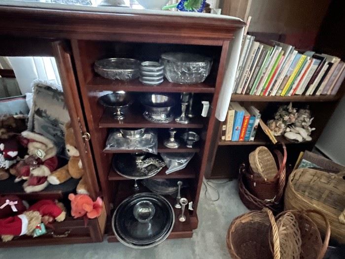 Silver trays, bowls and candlesticks