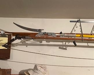 Long Handled tree pruners