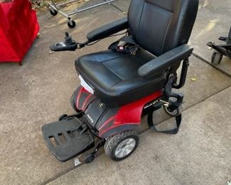 Electric wheelchair