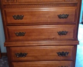 5 Drawer Dresser 38x19x51 Sumter Cabinet Co.