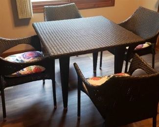 Dark Resin Wicker Table with 4 Chairs and Cushions