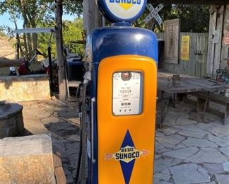 AWESOME EARLY 40s-50s BLUE SUNOCO GAS PUMP RESTORED.