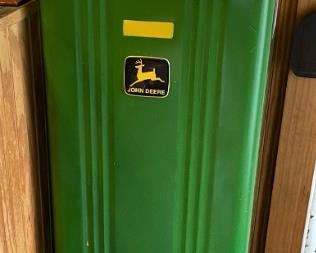 VINTAGE JOHN DEERE WATER FOUNTAIN FULL SIZE WATER COOLER.