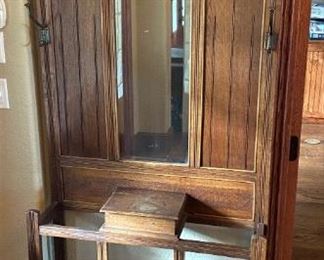 WONDER OLD ANTIQUE COAT RACK UMBRELLA STAND HALL TREE.