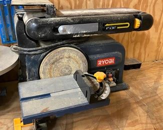 RYOBI BELT & DISC SANDER