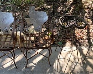 VINTAGE METAL TEXAS CHAIRS AND JOHN DEERE BAR STOOLS.