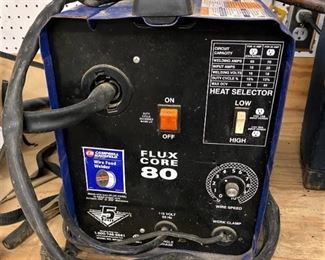CAMPBELL HAUSFELD FLUX CORE 80 WIRE FEED WELDER WITH ACCESSORIES.