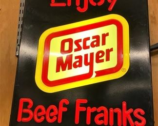 VINTAGE LIGHTED OSCAR MAYER BEEF FRANKS ADVERTISING DISPLAY SIGN.