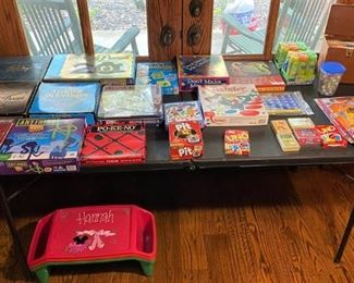 LOTS OF GREAT GAMES AND PUZZLES.