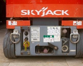 2014 SkyJack Lift SJ12 Vertical Mast Lift