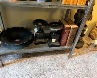 $340 Pair of antique marble cassolettes. Price has been reduced to reflect half off. 