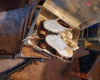 Antique roller skates with key