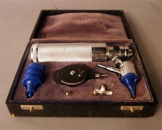Vintage Propper Otoscope Including Carrying Case And Accessories