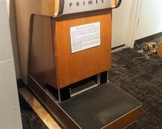 Primex X-Ray Fluoroscopy Shoe-Fitting Machine, 41.5" x 21" x 39"