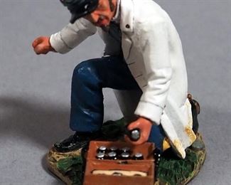 King & Country Civil War Hand Painted Metal Doctor, Injured Soldier And Cavalry Horse Figures