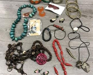 Boho style beaded necklaces earrings bangles butterfly $50
Lot SS6

