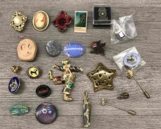 Lot of pins and brooches $5 each or all for $30
Lot B18