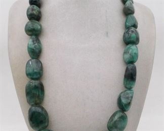 925 Sterling silver dyed green beryl rough graduated tumble beaded necklace 18" 
$60
