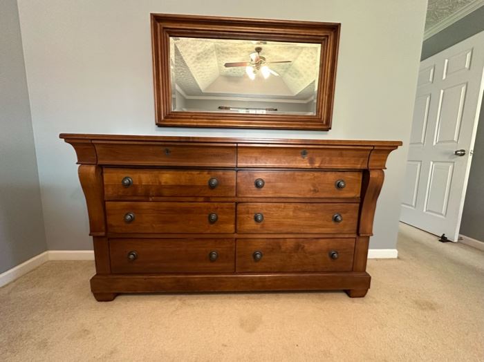 Moving/Estate Sale Everything Must Go starts on 10/28/2022