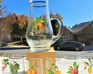 JUICE PITCHER & GLASSES