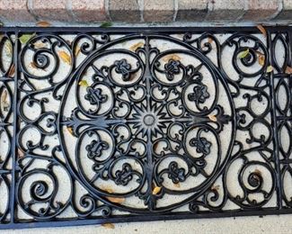 CAST IRON HEAVY DOOR GRATE MAT