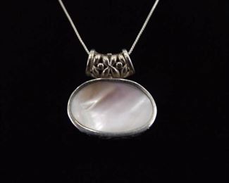.925 Sterling Silver Pink Mother of Pearl Pendant Necklace
