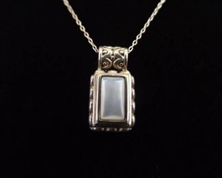.925 Sterling Silver Mother of Pearl Pendant Necklace
