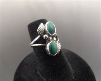 .925 Sterling Silver Navajo Malachite Cabochon Ring Size 5.5
