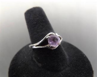 .925 Sterling Silver Amethyst Solitaire Ring Size 9

