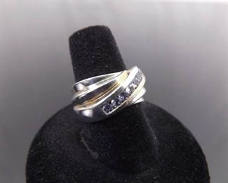 .925 Sterling Silver Zirconia Ring Size 8
