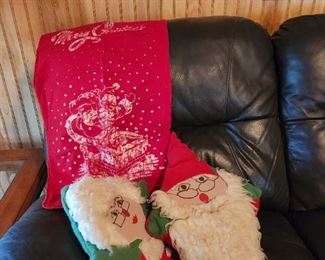 Mr & Mrs Santa pillows & Merry Christmas throw 