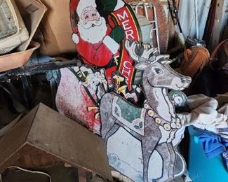Santa in sleigh - Garage